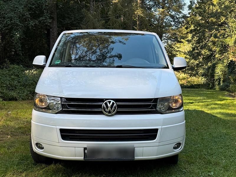 Weiß Gebraucht 2010 VW T5 Van | 11.700 € (Guter Preis) - Bild 1/4