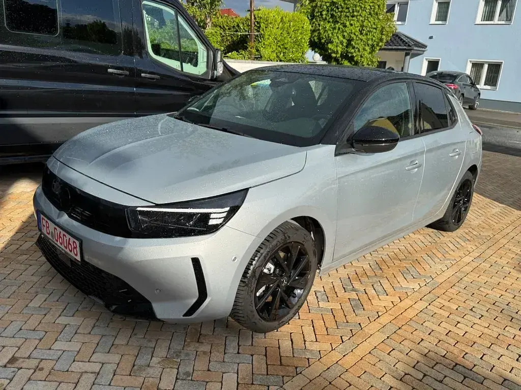 Gebraucht Opel Corsa 101 PS (74 kW) 2025 Silber Kleinwagen