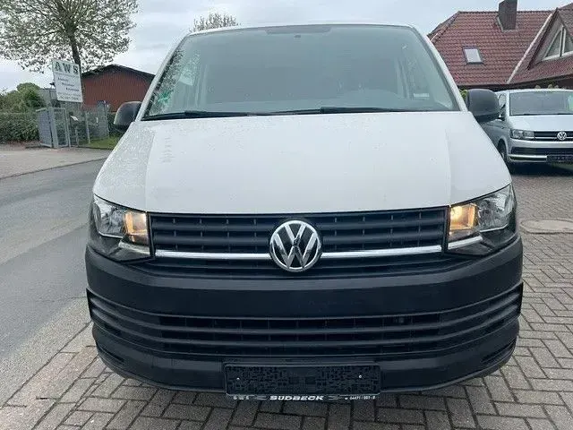 Gebraucht VW Transporter 102 PS (75 kW) 2018 Weiß Van