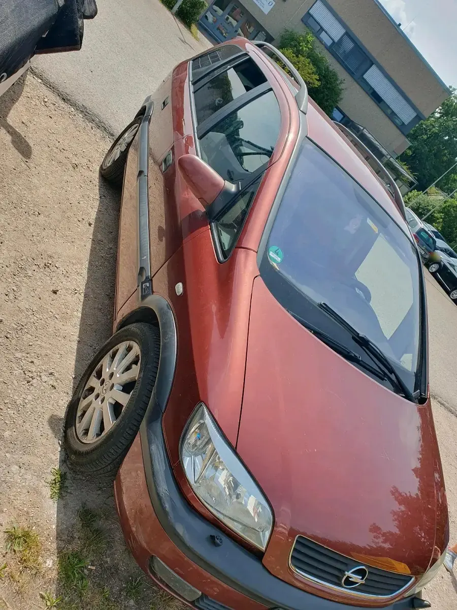 Gebraucht Opel Astra 147 PS (108 kW) 2002 Rot Limousine