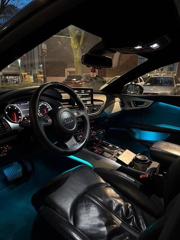 Second-hand Audi A7 245 CP (180 kW) 2012 Negru Hatchback