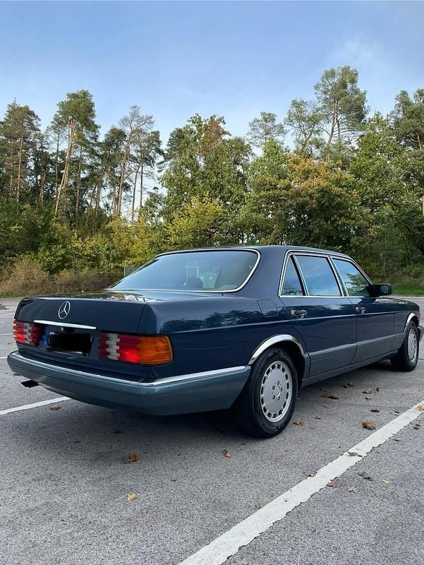 Gebraucht Mercedes 300 180 PS (132 kW) 1990 Blau Limousine