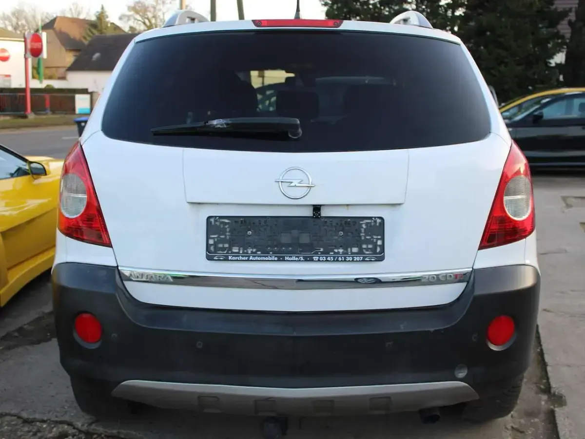 Gebraucht Opel Antara Edition 150 PS (110 kW) 2010 Schneeweiss/summitwhite/arctic SUV