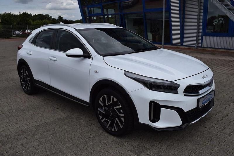 Weiß Gebraucht 2023 Kia XCeed SUV | 22.480 € (Superpreis) - Bild 1/4