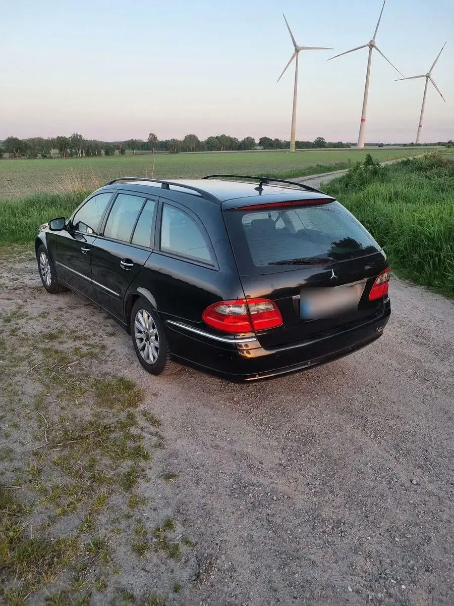 Gebraucht Mercedes E220 Elegance 170 PS (125 kW) 2008 Schwarz Kombi