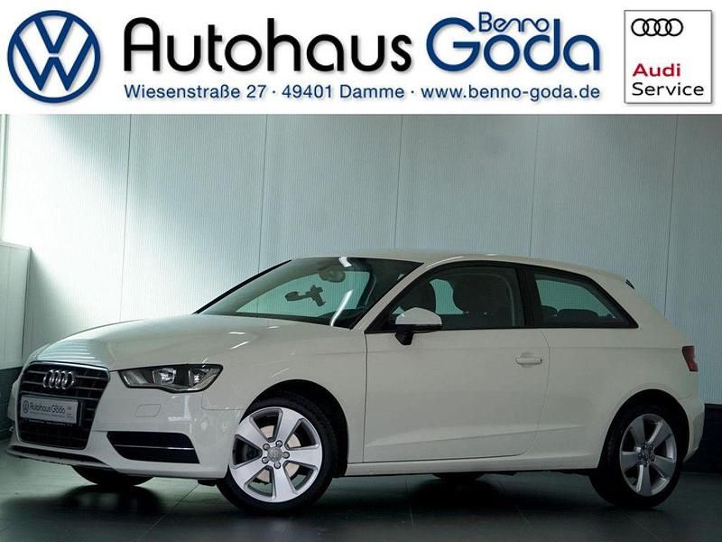 Amalfiweiss Gebraucht 2013 Audi A3 Attraction Limousine | 9.950 € (Fairer Preis) - Bild 1/4