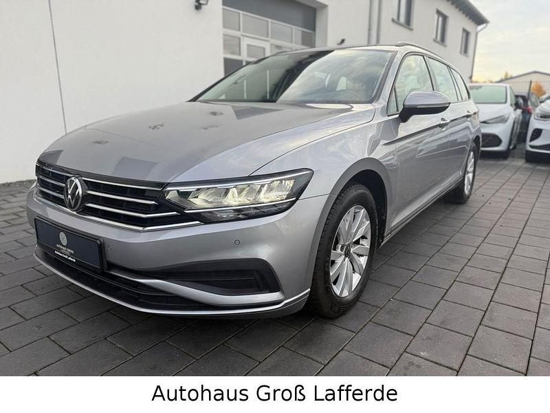 Gebraucht VW Passat Conceptline 150 PS (110 kW) 2023 Silber Kombi