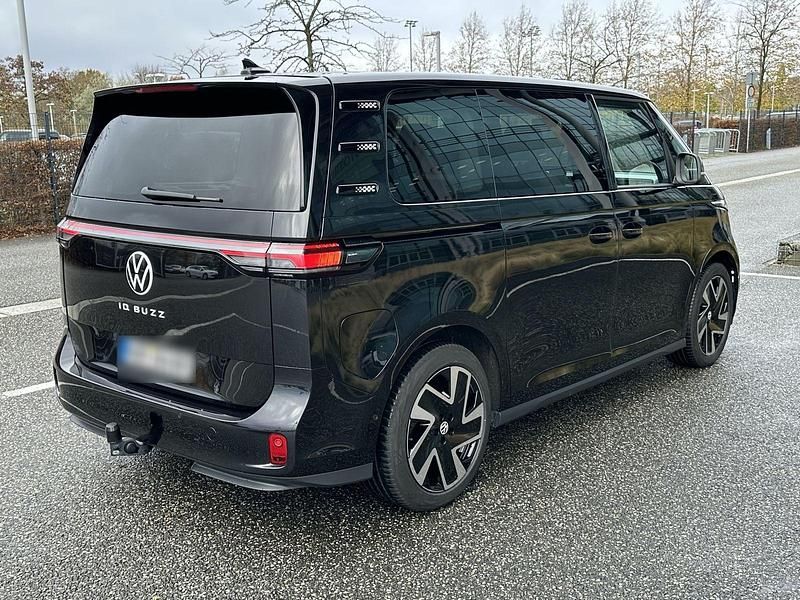 Gebraucht VW ID. Buzz Pro 150 kW (204 PS) 2024 Schwarz Van / Kleinbus