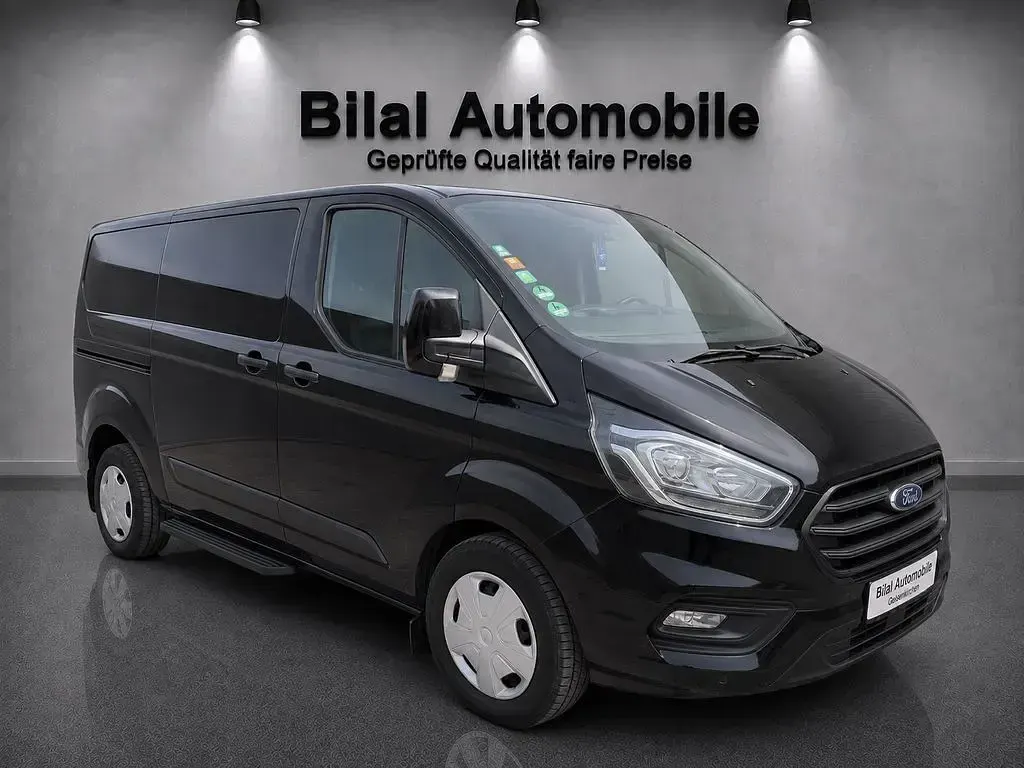 Gebraucht Ford Transit Custom 170 PS (125 kW) 2021 Schwarz Van / Kleinbus