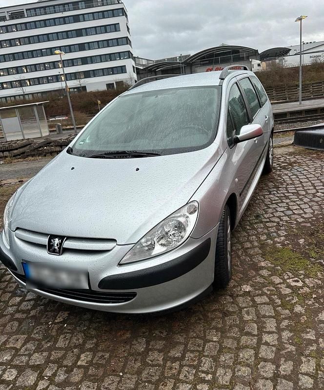 Gebraucht Peugeot 307 101 PS (74 kW) 2003 Silber Limousine