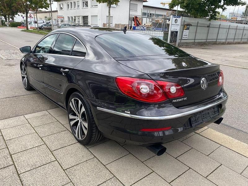 Gebraucht VW CC 358 PS (263 kW) 2011 Braun Limousine