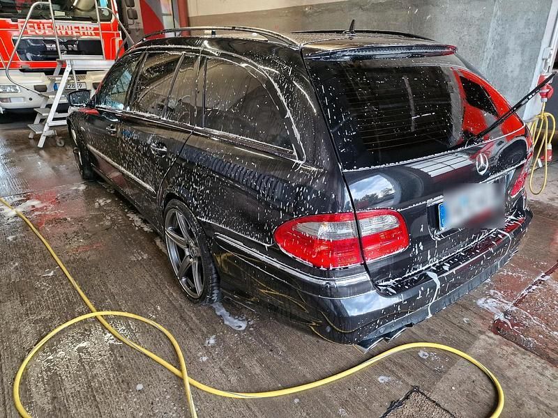 Gebraucht Mercedes E63 AMG AMG 514 PS (378 kW) 2007 Schwarz Kombi