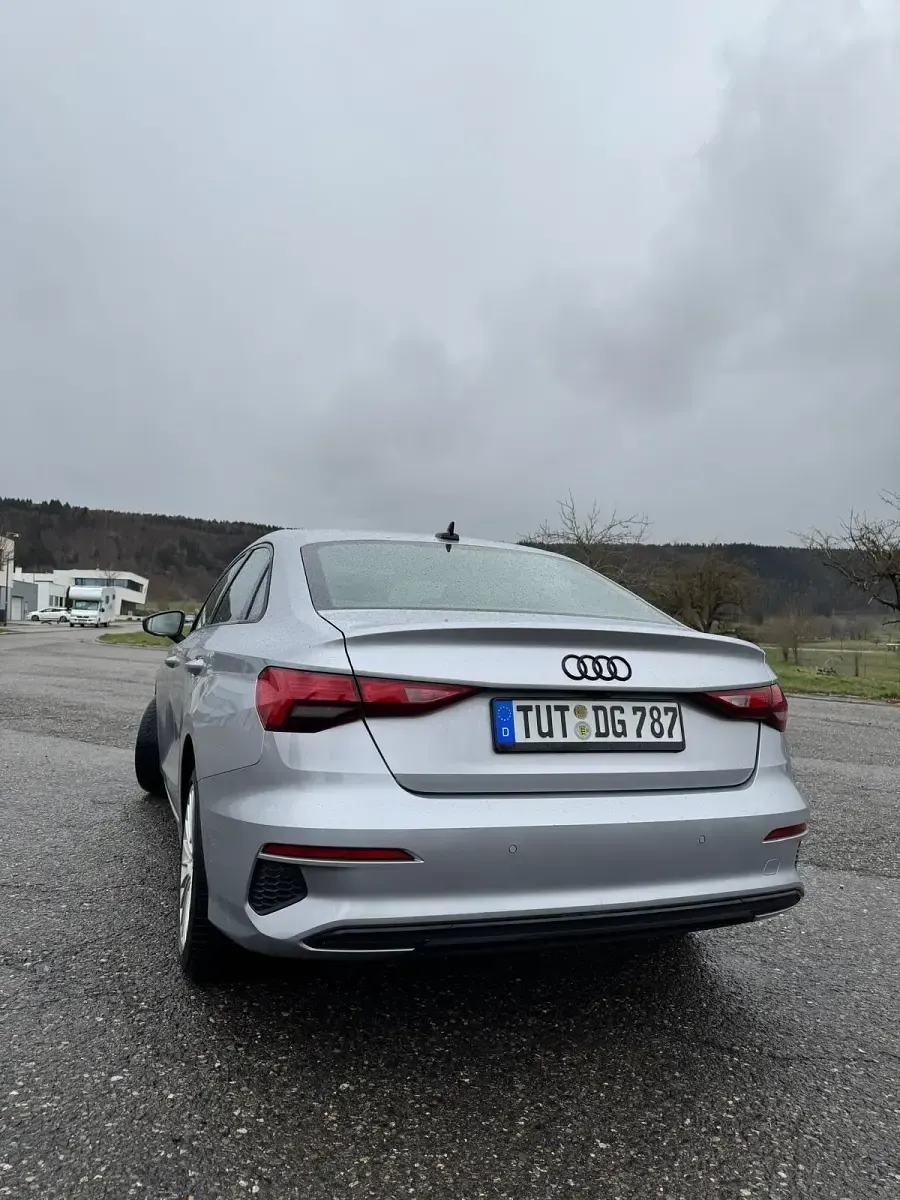 Gebraucht Audi A3 150 PS (110 kW) 2022 Grau Limousine