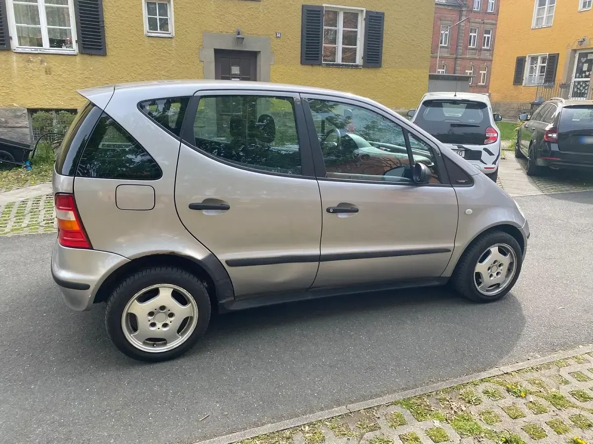Gebraucht Mercedes A170 100 PS (73 kW) 2001 Andere farben Kleinwagen