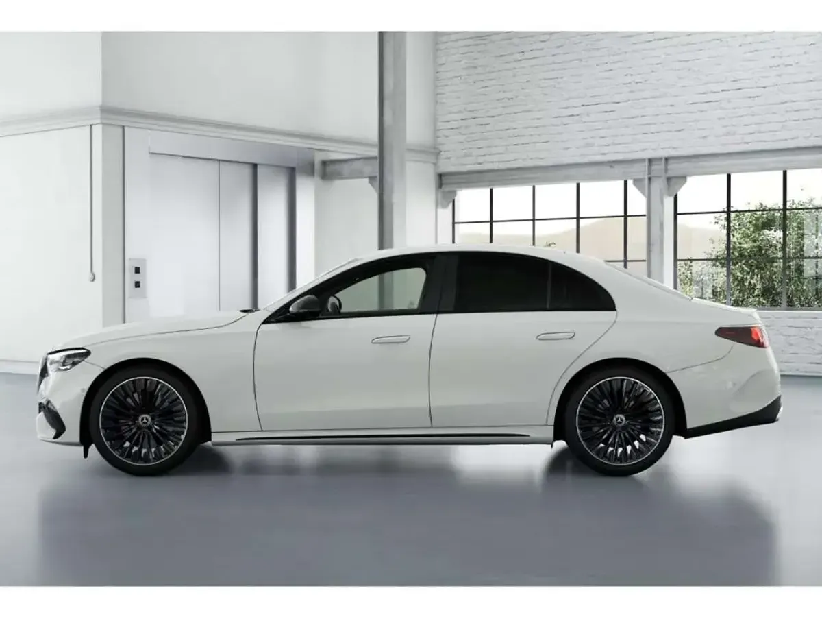 Gebraucht Mercedes E200 AMG 204 PS (150 kW) 2026 Polarweiss Limousine