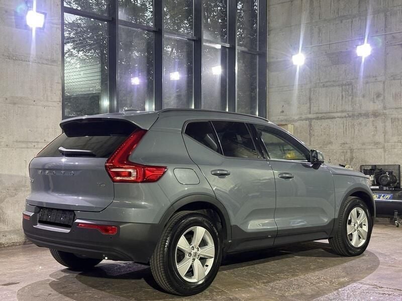 Grau Gebraucht 2019 Volvo XC40 SUV | 18.400 € (Superpreis) - Bild 1/4