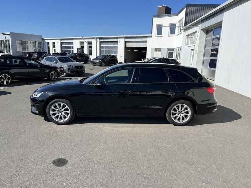 Gebraucht Audi A4 150 PS (110 kW) 2022 Schwarz Kombi