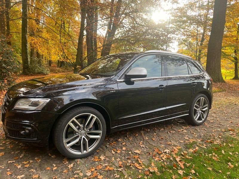 Schwarz Gebraucht 2014 Audi SQ5 S-Line SUV | 27.950 € (Etwas zu teuer) - Bild 1/4