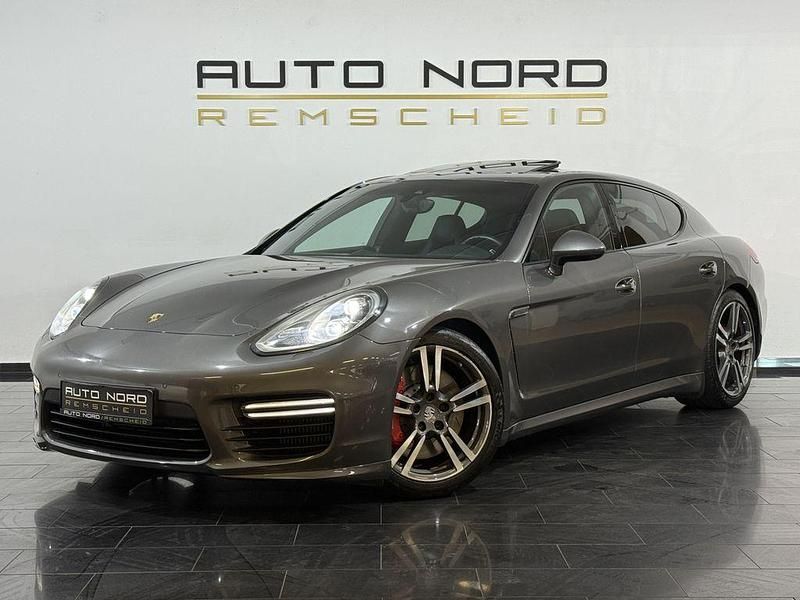 Grau Gebraucht 2013 Porsche Panamera Turbo Sport Limousine | 36.990 € (Superpreis) - Bild 1/4