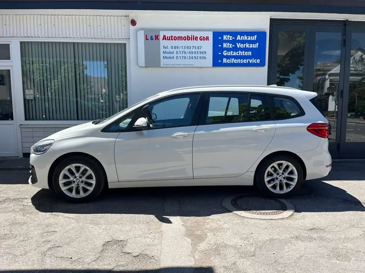 Gebraucht BMW 220 Sport Line 190 PS (139 kW) 2020 Alpinweiss iii Van / Kleinbus