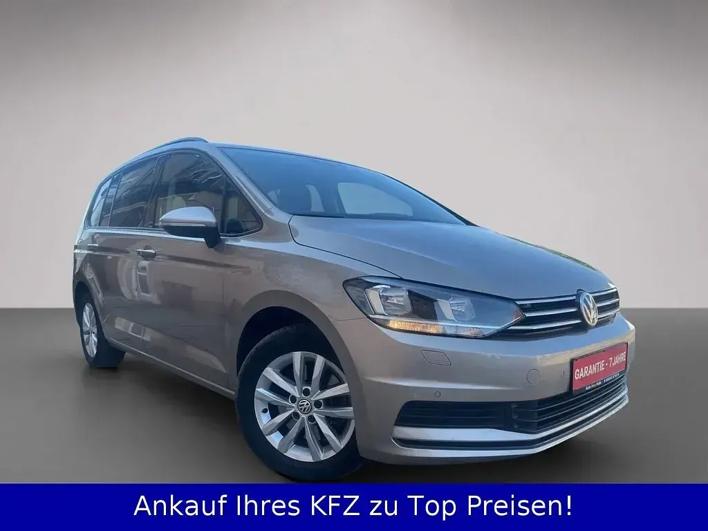 Gebraucht VW Touran Comfortline 116 PS (85 kW) 2019 Beige Van / Kleinbus