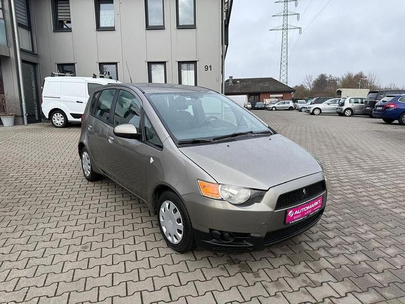 Gebraucht Mitsubishi Colt Invite 95 PS (69 kW) 2009 Grau Kleinwagen
