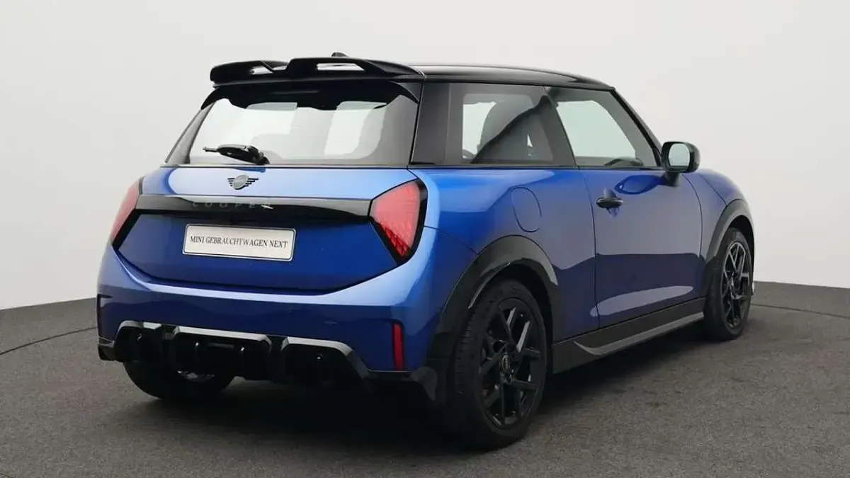Gebraucht Mini John Cooper Works 156 PS (114 kW) 2025 Blau Kleinwagen