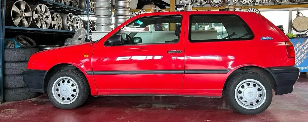 Gebraucht VW Golf III 75 PS (55 kW) 1993 Rot Kleinwagen