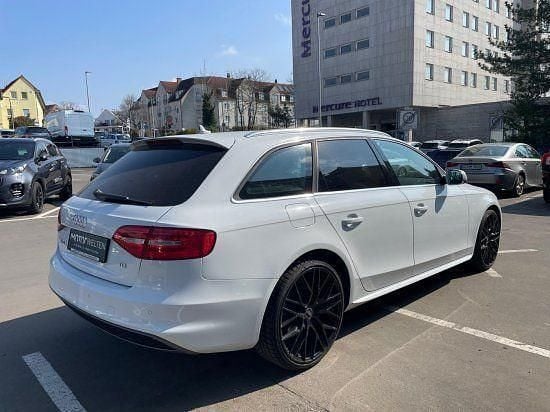 Używany Audi A4 Ambition 190 KM (139 kW) 2015 Biały Kombi