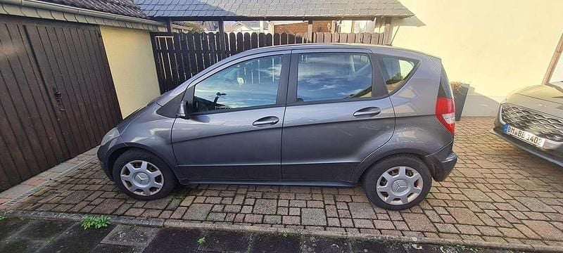 Gebraucht Mercedes A160 95 PS (69 kW) 2012 Silber Limousine