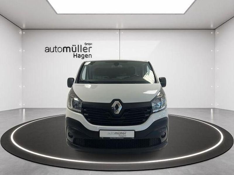 Gebraucht Renault Trafic Komfort 146 PS (107 kW) 2019 Weiß Van / Kleinbus