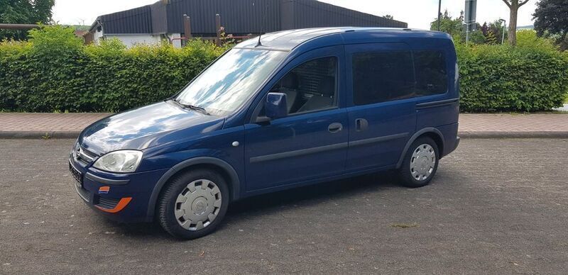 Blau Gebraucht 2008 Opel Combo Van / Kleinbus | 2.299 € (Guter Preis) - Bild 1/4