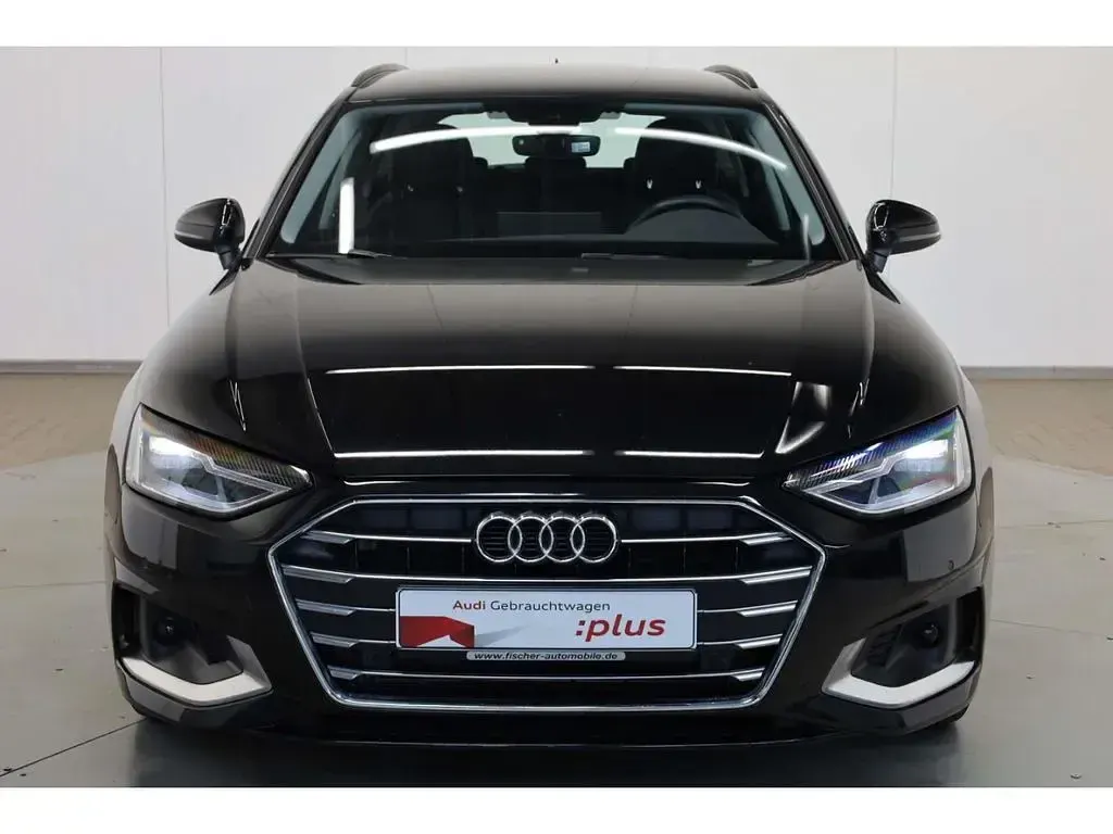 Gebraucht Audi A4 Advanced 204 PS (150 kW) 2023 Schwarz Kombi