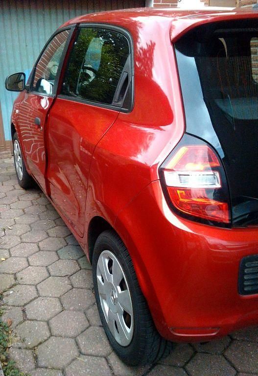 Rot Gebraucht 2015 Renault Twingo Experience Kleinwagen | 7.200 € (Fairer Preis) - Bild 1/4