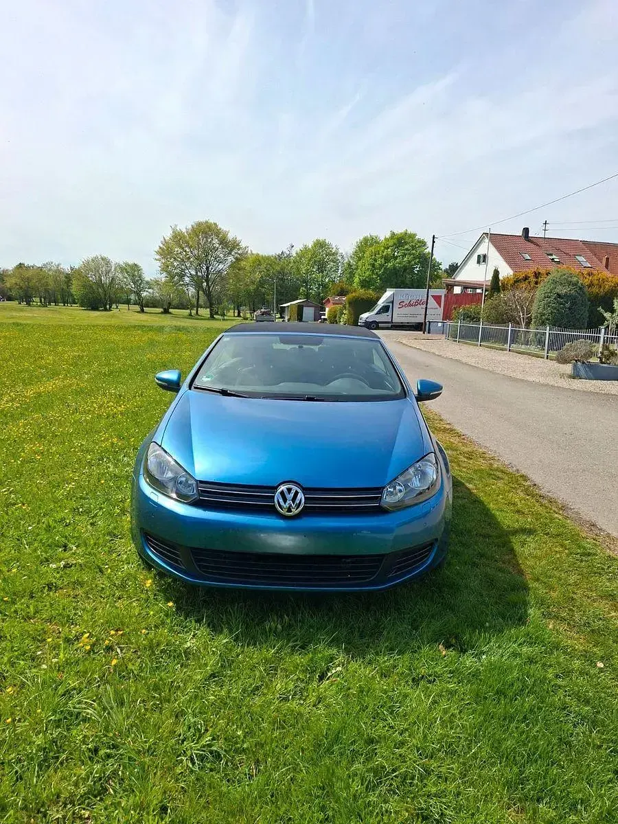 Gebraucht VW Golf Cabriolet 105 PS (77 kW) 2014 Blau Cabrio