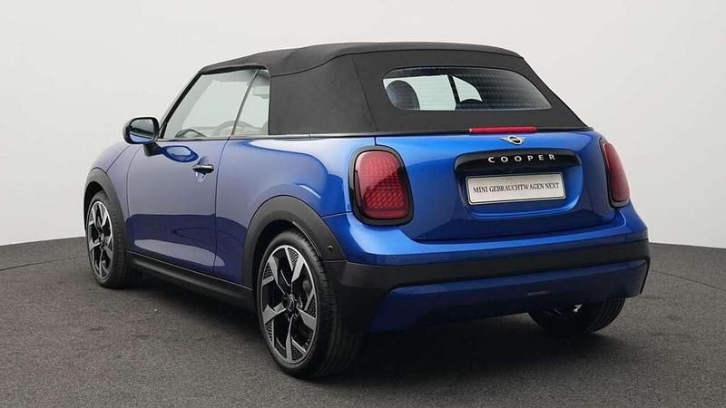 Gebraucht Mini Cooper Cabriolet Favoured 163 PS (119 kW) 2025 Blau Cabrio