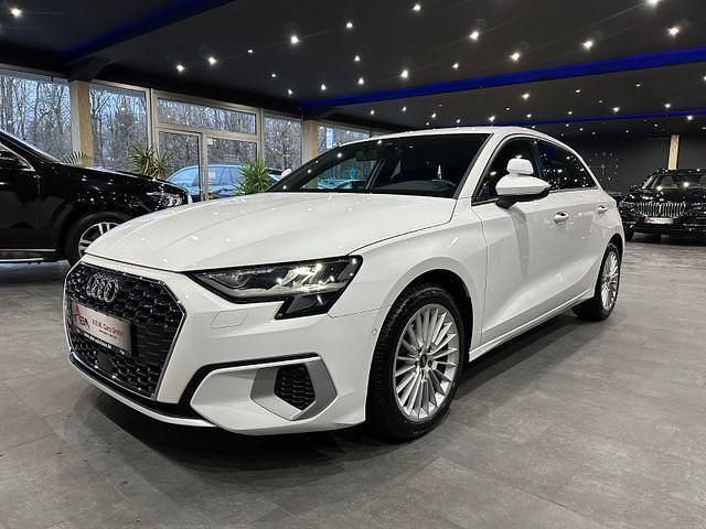 Andere Gebraucht 2022 Audi A3 Ambiente Limousine | 22.490 € (Guter Preis) - Bild 1/4