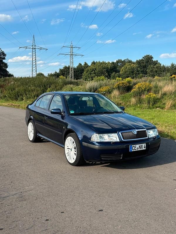 Blau Gebraucht 2003 Skoda Octavia Limousine | 1.099 € (Guter Preis) - Bild 1/4