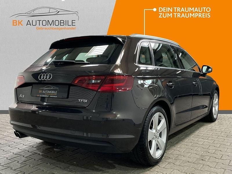 Gebraucht Audi A3 Ambition 125 PS (91 kW) 2015 Braun Limousine