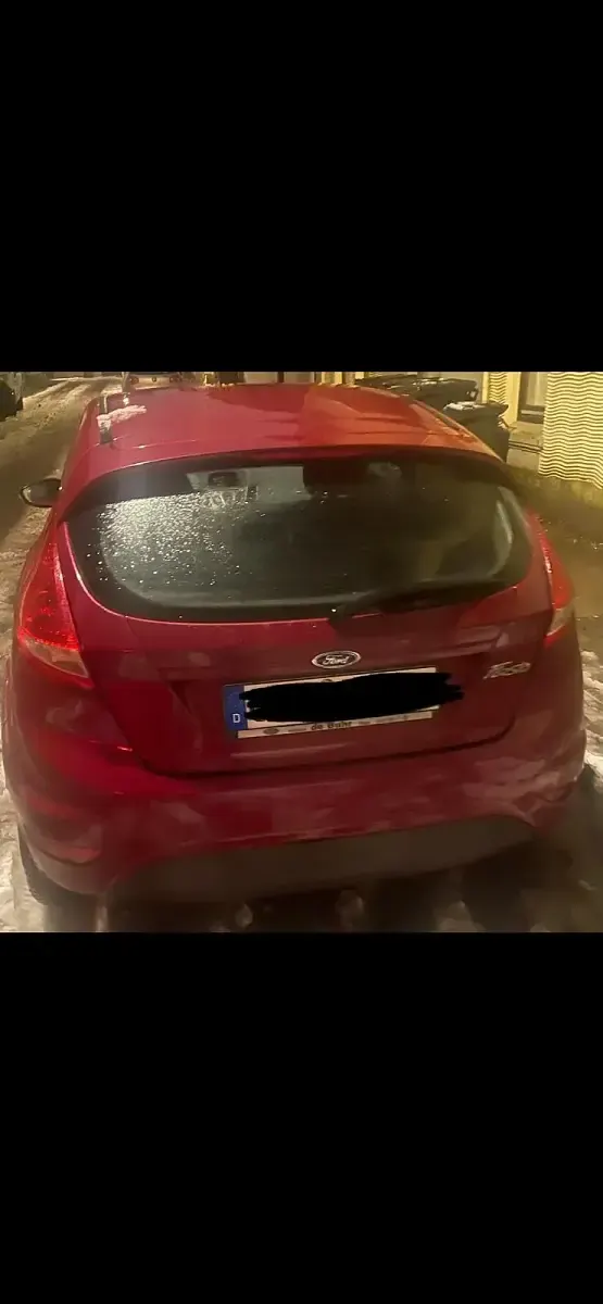 Gebraucht Ford Fiesta 96 PS (70 kW) 2009 Rot Kleinwagen
