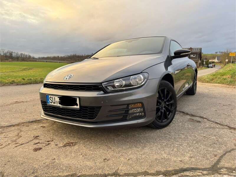Grau Gebraucht 2017 VW Scirocco Sound Coupé | 15.490 € (Guter Preis) - Bild 1/4