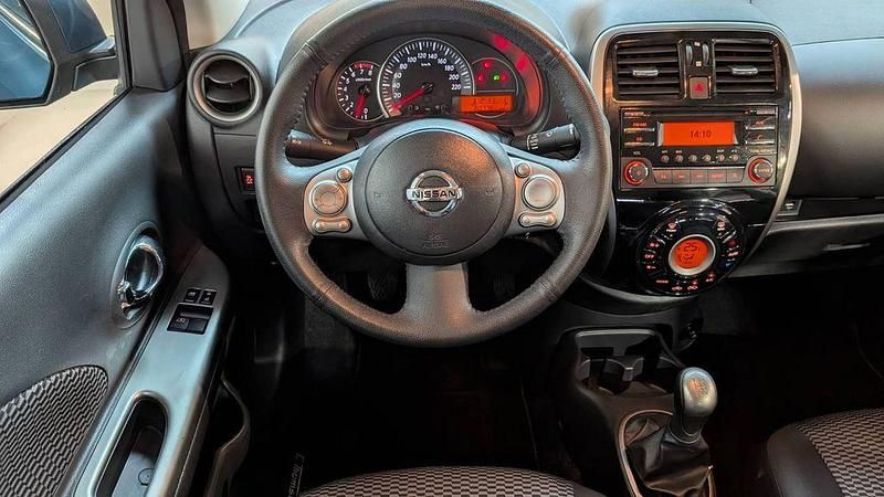 Gebraucht Nissan Micra Acenta 80 PS (58 kW) 2015 Blau Kleinwagen