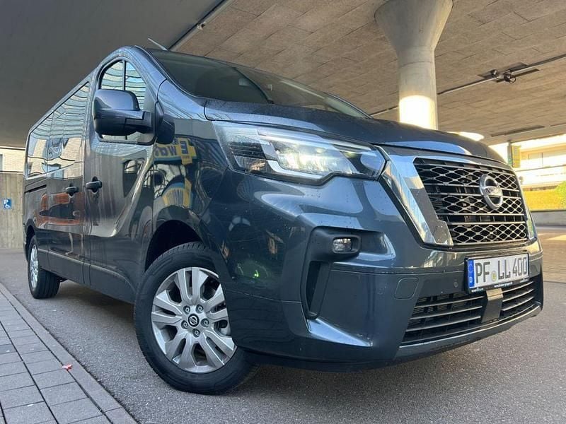 Comete grey Gebraucht 2023 Nissan Primastar Tekna Van / Kleinbus | 39.998 € (Fairer Preis) - Bild 1/4