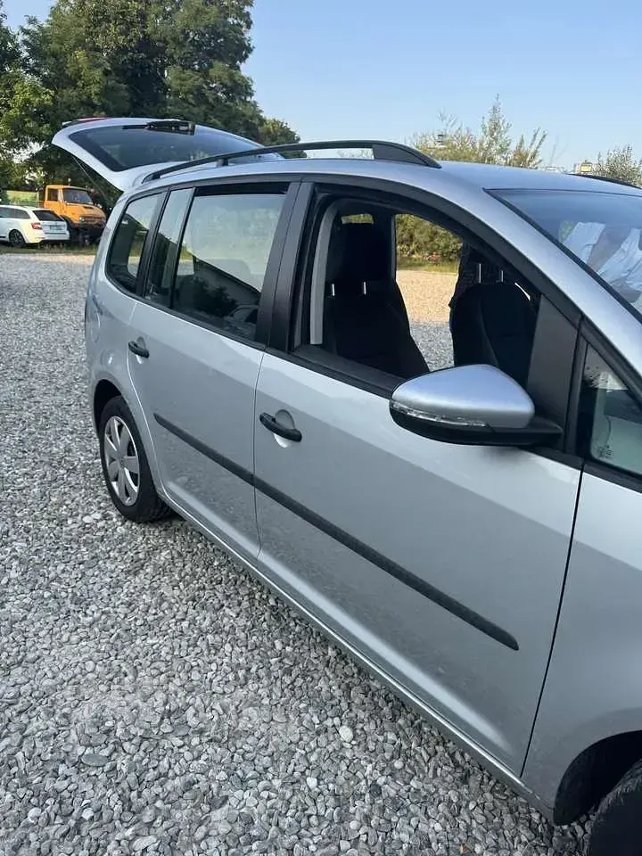 Gebraucht VW Touran Trendline 150 PS (110 kW) 2013 Van / Kleinbus