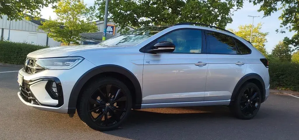 Gebraucht VW Taigo R-line 150 PS (110 kW) 2024 Silber SUV