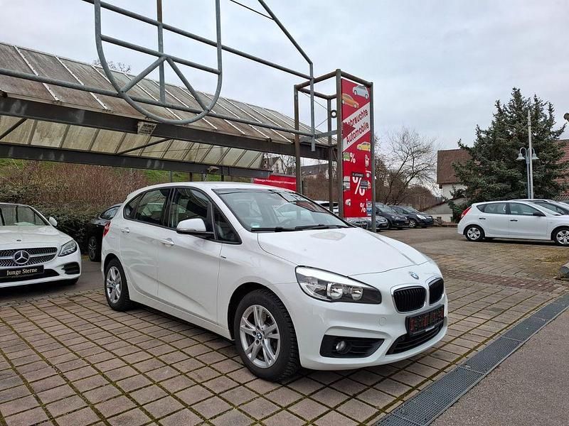 Gebraucht BMW 218 Active Tourer 136 PS (100 kW) 2015 Weiß Van / Kleinbus
