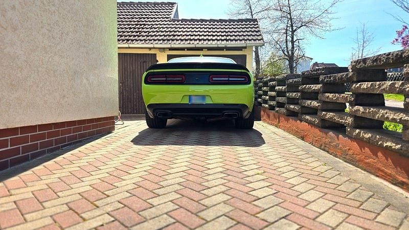 Gebraucht Dodge Challenger 492 PS (361 kW) 2021 Grün Coupé
