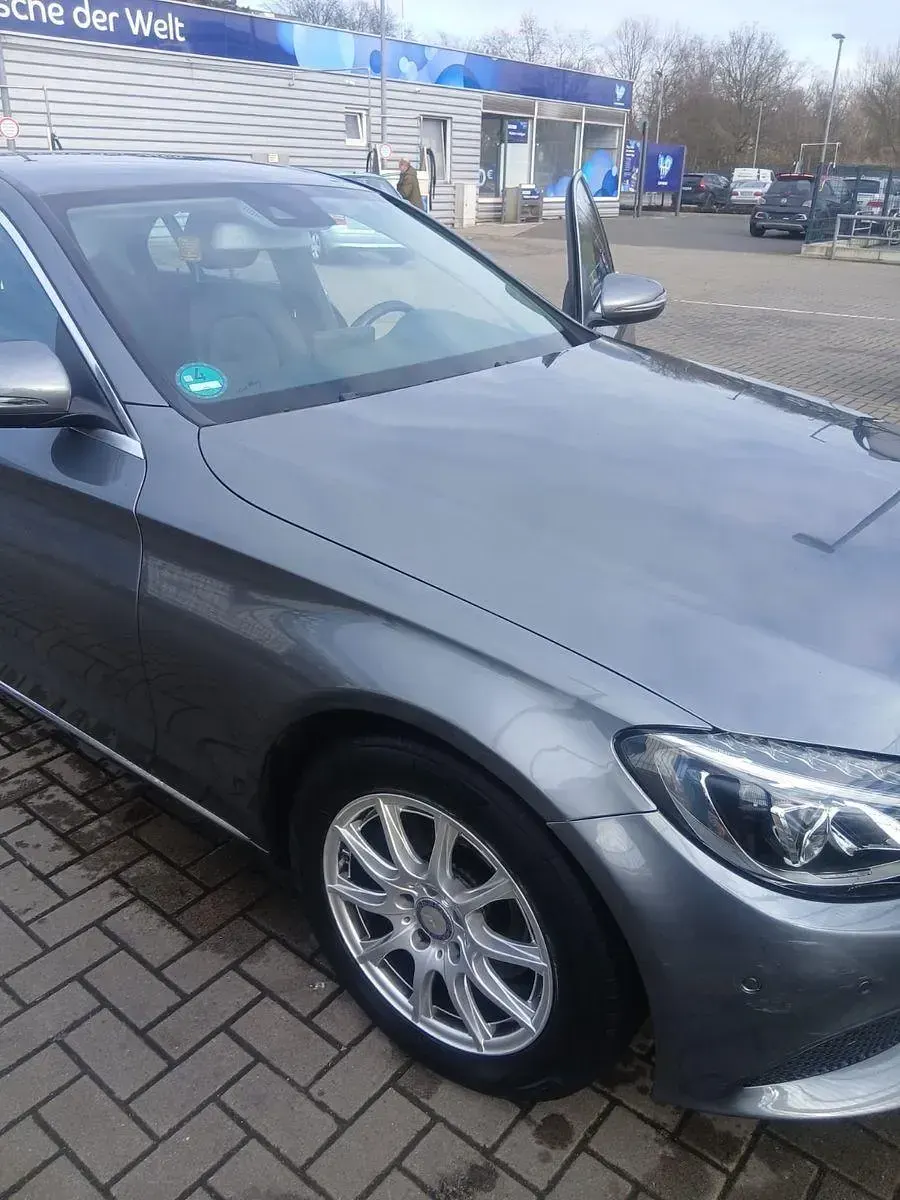 Gebraucht Mercedes C200 Edition 184 PS (135 kW) 2016 Grau Limousine