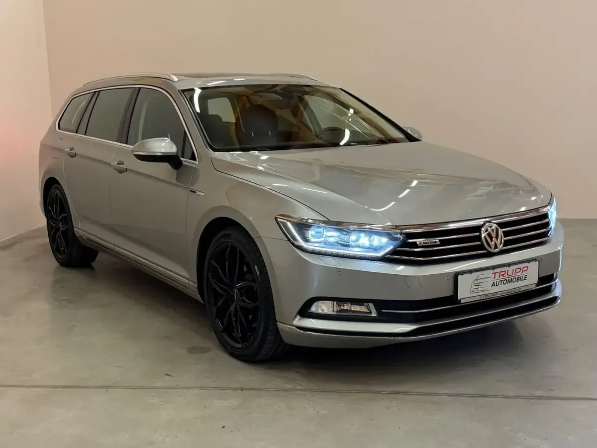 Gebraucht VW Passat 239 PS (175 kW) 2016 Silber Kombi