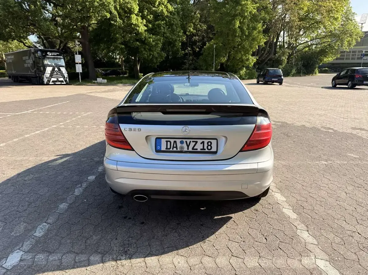 Gebraucht Mercedes C320 218 PS (160 kW) 2003 Coupé